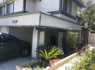 25253 Avenida Dorena, Newhall, CA 91321