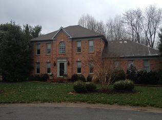 628 Chippendale Ct, Bowling Green, KY 42103