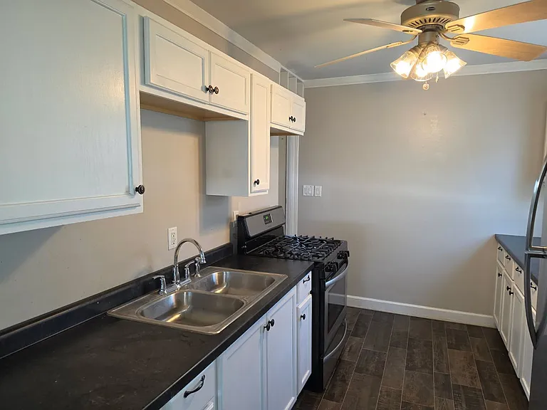 730 Queensboro Ave — Photo 5