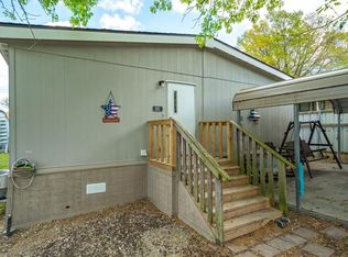 501 Larry Dr, Seagoville, TX 75159