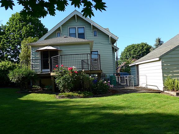 Large, private, fenced backyard