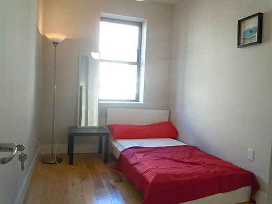 Rented by RS Bracha | media 6