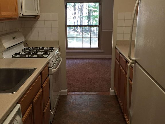 4th image of 3318 Woodburn Village Dr APT 21
