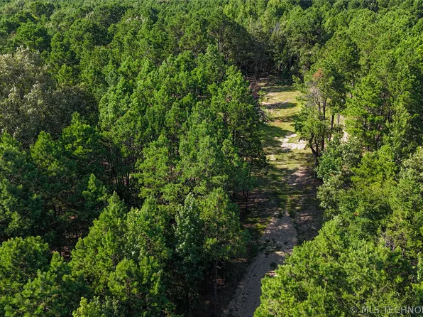 2 E 2030th Rd, Fort Towson, OK 74735