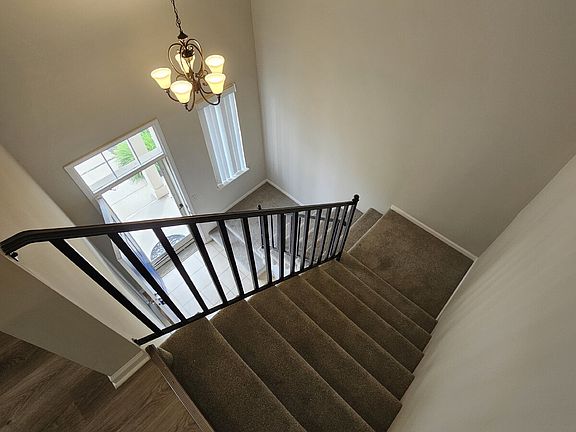 2nd image of 51590 Stern Ln