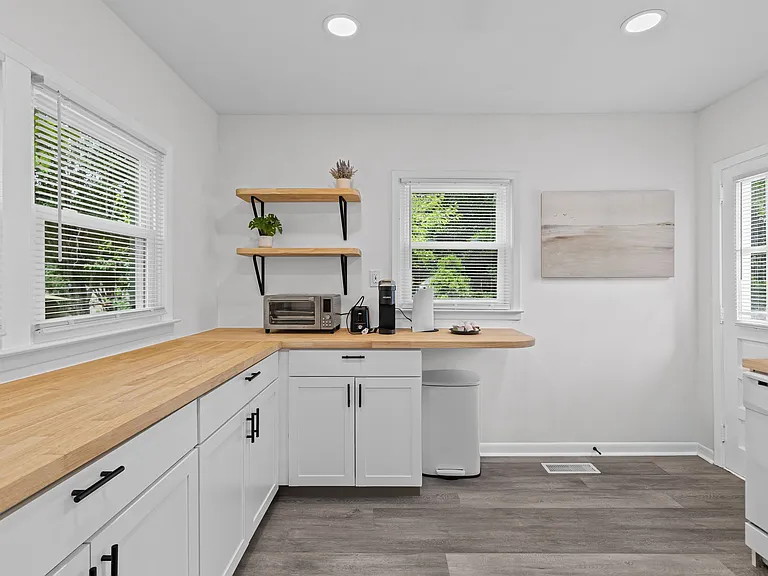 5473 Marie St — Photo 7