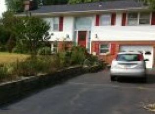 7810 Ontario Rd, Gainesville, VA 20155