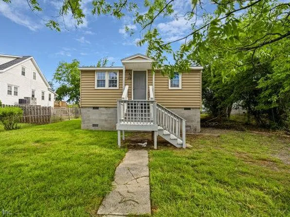 119 Messick Rd, Poquoson, VA 23662