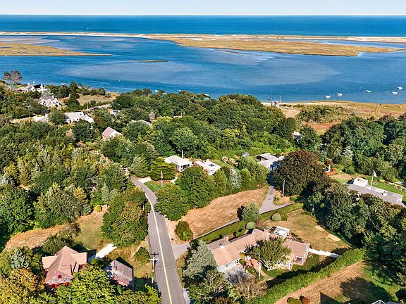 4th image of 347 Tonset Road