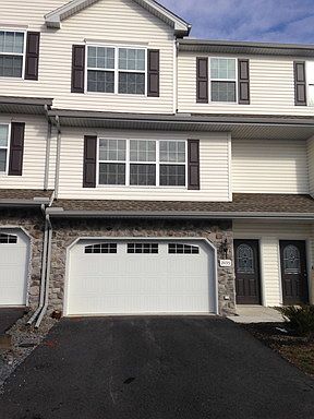 1st image of 2435 Newtown Ln