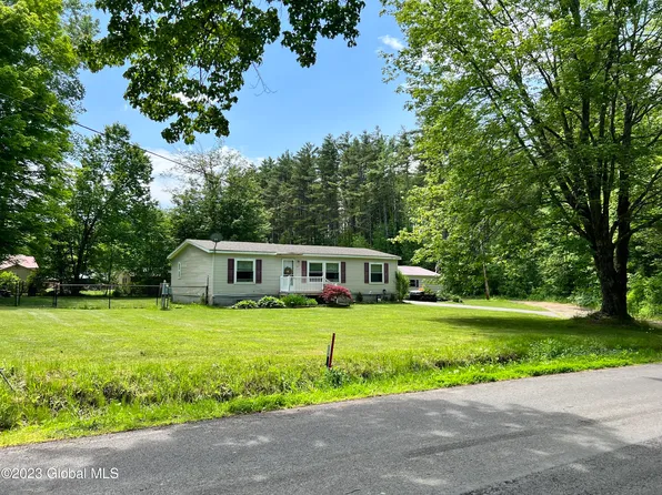 103 Chelby Lane, Mayfield, NY 12117