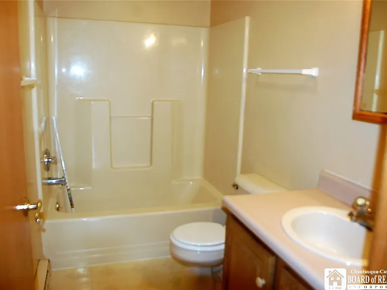 2656 1/2 Horton Rd — Photo 5