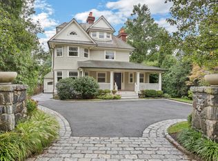 110 Shore Rd, Old Greenwich, CT 06870