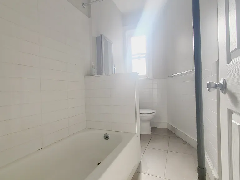 130 Corbin Ave #402 — Photo 5