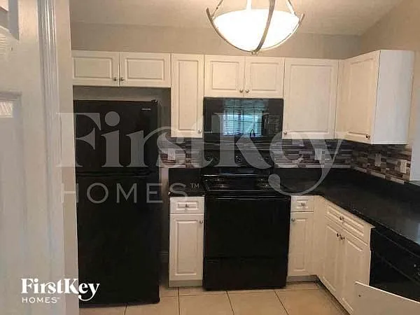 3707 7th St W — Photo 5
