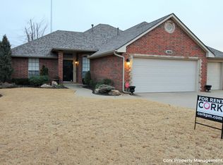 2808 Stonebrook Rd, Edmond, OK 73003