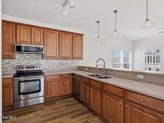 4th image of 605 Texas Avenue Unit 1