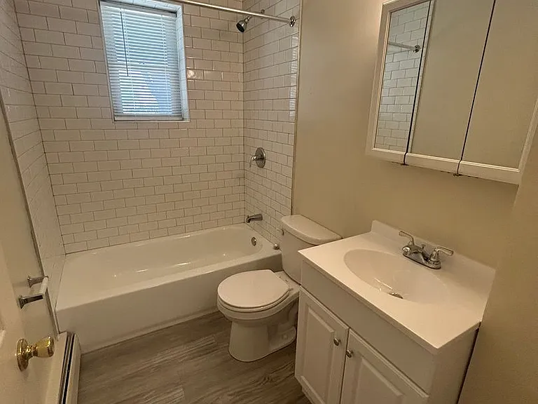 556 Chester Pike — Photo 8