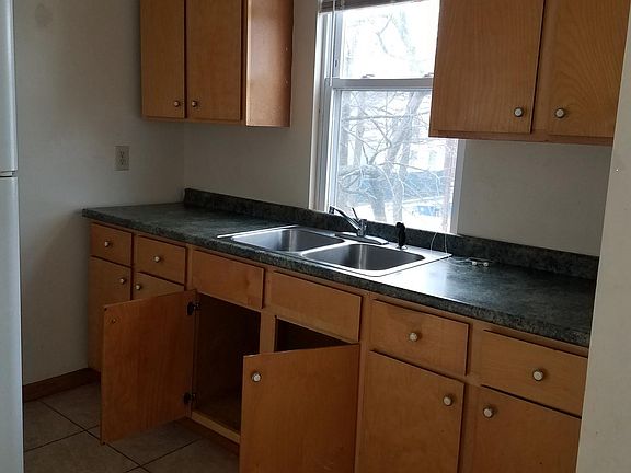 3rd image of 90 Mechanic Street # 2 Nd Fl