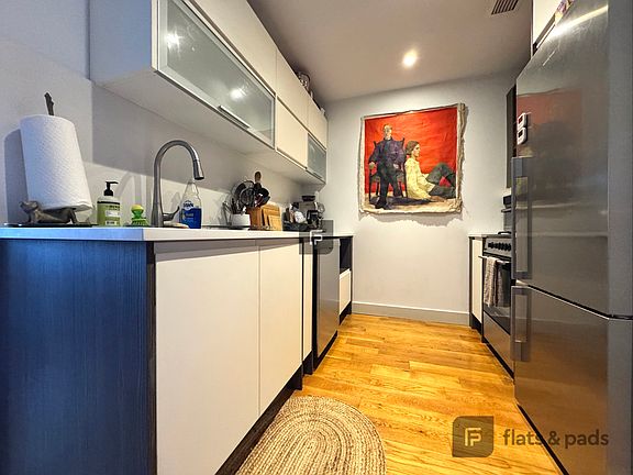 4th image of 740 Dekalb Ave #703