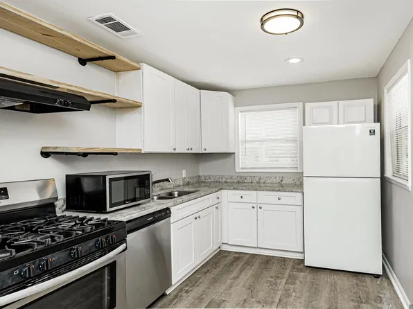 1425 W Chimes St, Baton Rouge, LA 70802