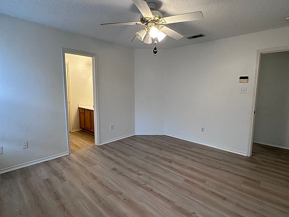 4th image of 1315 E Brown St #1
