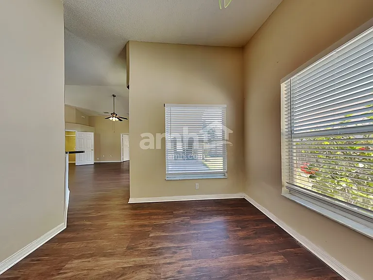 10250 Peoples Loop — Photo 4