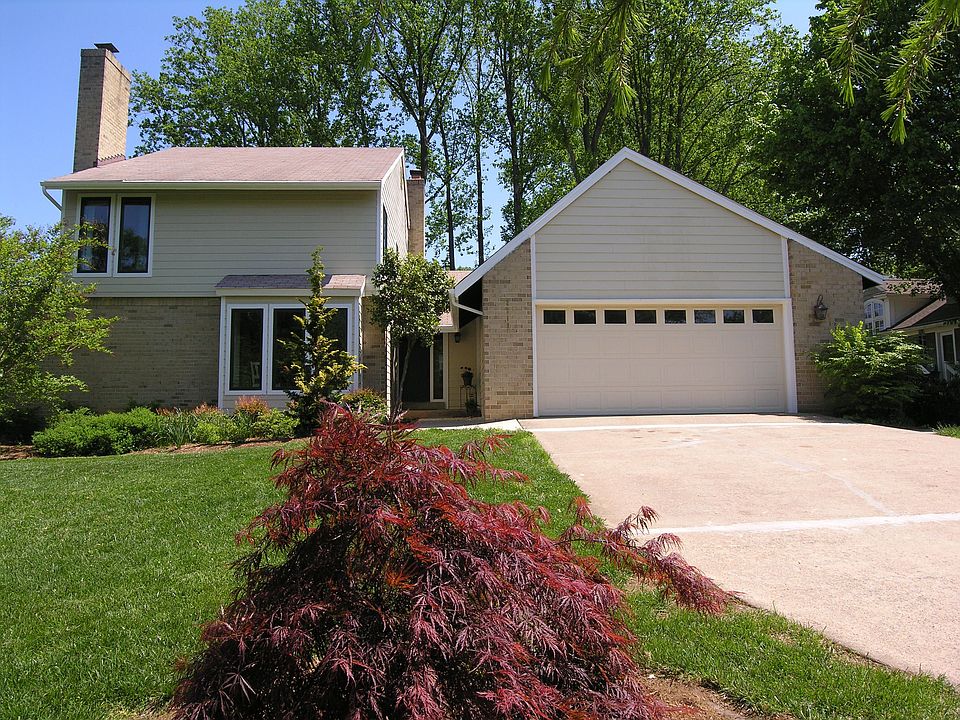 1st image of 2713 Oak Valley Dr