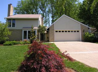 2713 Oak Valley Dr, Vienna, VA 22181