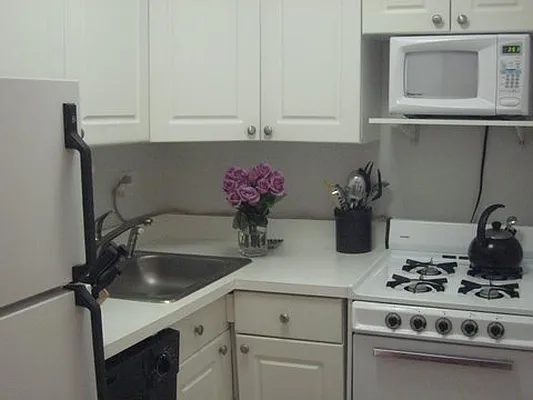 Sold by Manhattan Living | media 5