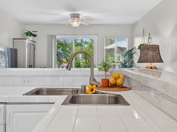 75-6081 Alii Dr APT Bb104, Kailua Kona, HI 96740
