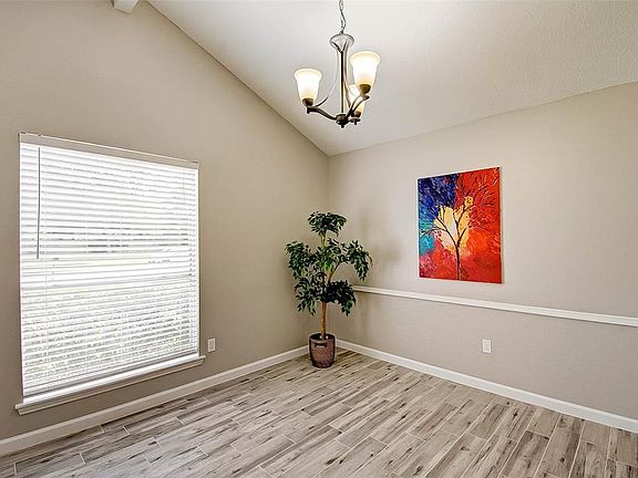 5th image of 22314 N Fork Dr