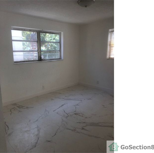 2nd image of 2025 Madison St APT 1