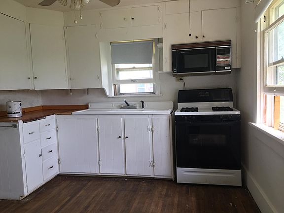 5th image of 1331 Marsh Ave