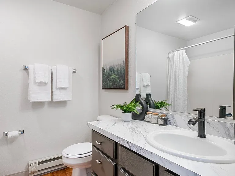 1430 3rd Ave E #11 — Photo 8