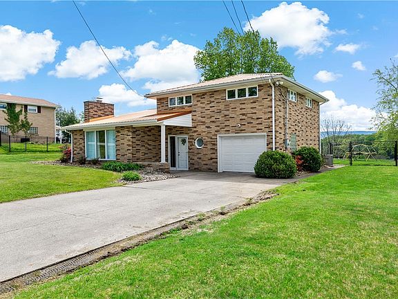 2nd image of 113 Hague Ln