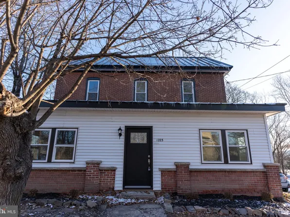 1223 N Gravel Pike, Schwenksville, PA 19473