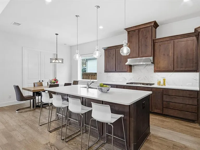 2020 Grey Bark St — Photo 13