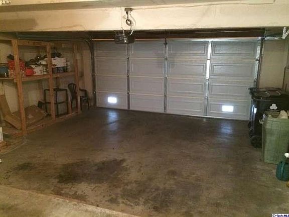 5th image of 10435 Newhome Ave Unit 4