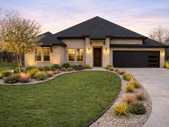 3007 Preston Club Dr, Sherman, TX 75092