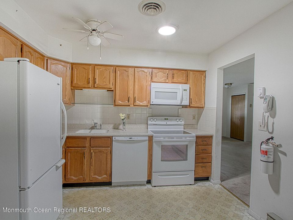 13 Amesbury Road, Manchester Township, NJ 08759 Zillow