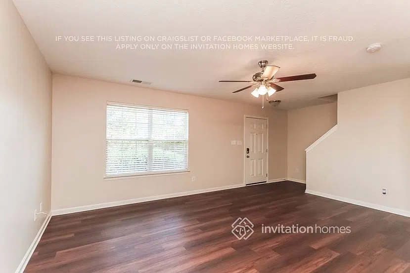 1611 Elk Creek Ct Charlotte, NC 28214 — Photo 3