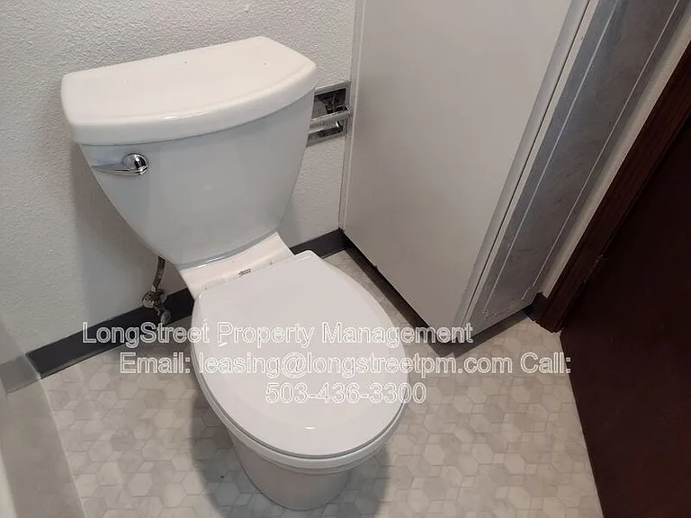 1781 SE Lilly Pl — Photo 11
