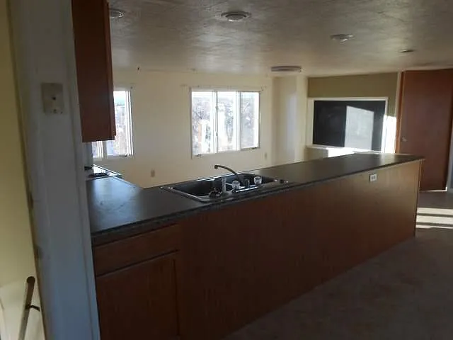 2 bed, $950 — Photo 3