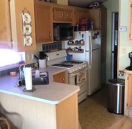5th image of 3701 Baynard Dr #H-24