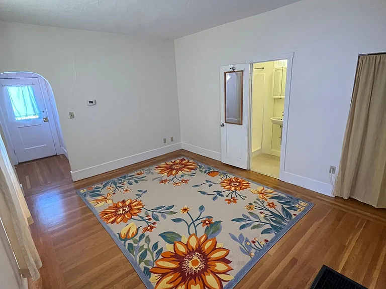 2230 Pacific Ave — Photo 6