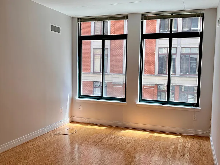 1205 Garfield St #305 — Photo 7