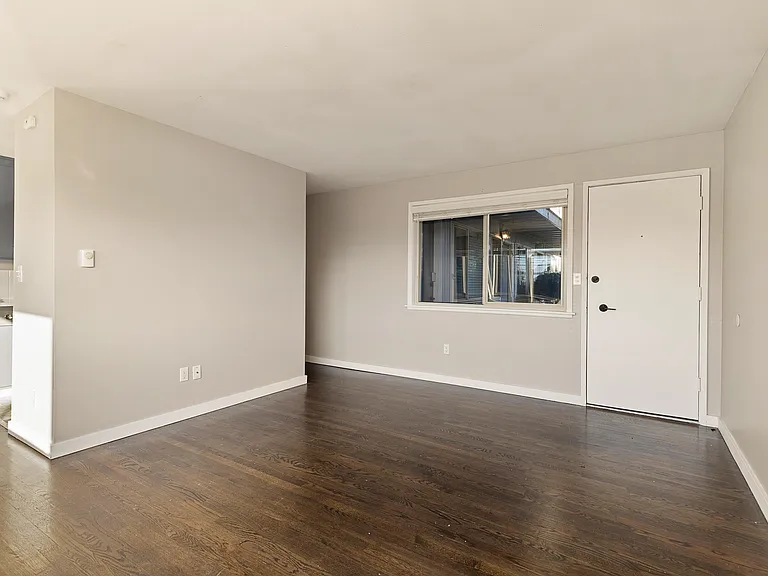 Rucker Court Apartments — Photo 28