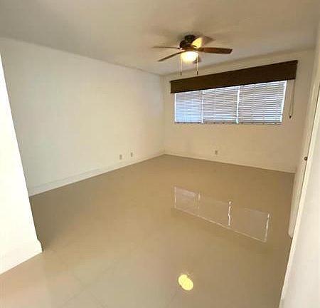 3rd image of 2950 N Palm Aire Dr APT 103