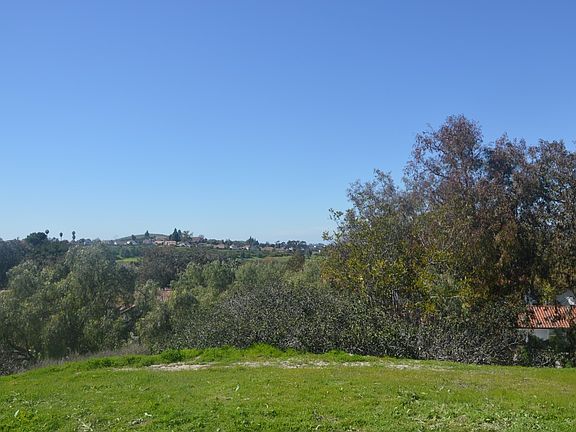3rd image of 16292 Avenida Suavidad
